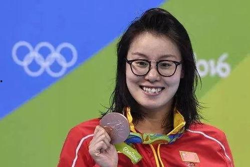小贾娱乐圈里吃瓜是什么